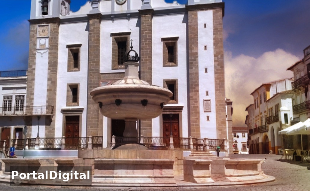 Praça e Chafariz do Giraldo